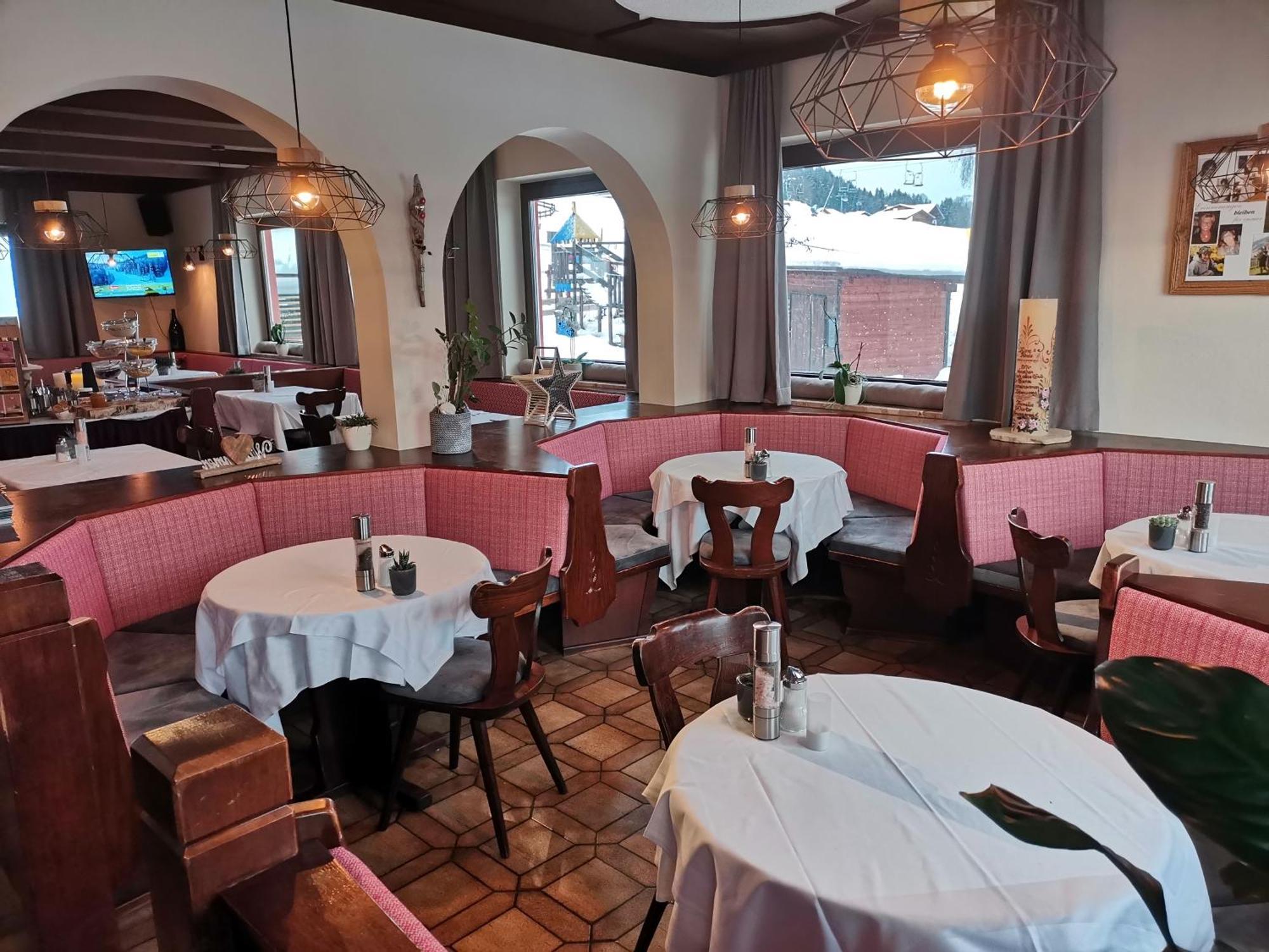 Pariente Hotel 3*